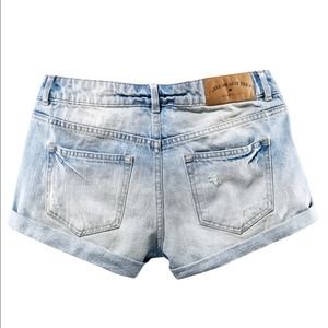 H&M Shorts - H&M Divided Distressed Denim Boyfriend Jean Shorts H&M Shorts - H&M Divided Distressed Denim Boyfriend Jean Shorts