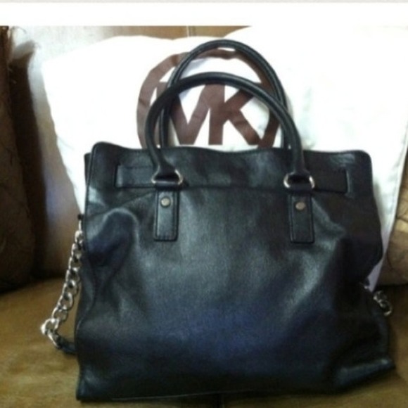 🌟SOLD🌟Michael Kors Hamilton bag silver hardware - Picture 2 of 3