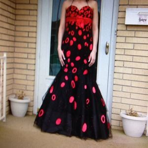 Black/Red Night Moves Long Prom Dress Worn once!!
