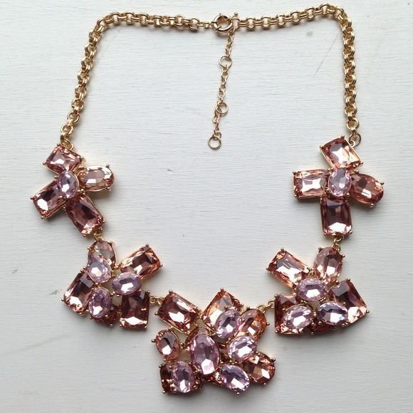 ❌SOLD❌ Absolutely Stunning Statement Necklace - Picture 4 of 4