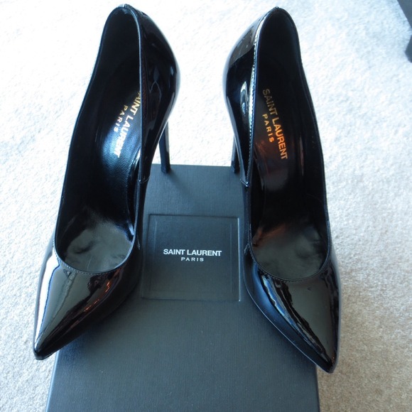 SAINT LAURENT 38.5 patten leather pumps. - Picture 3 of 4