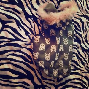 Doggie winter scull jacket. Keep your little warm