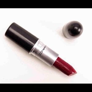 Riri hearts MAC "heaux" lipstick