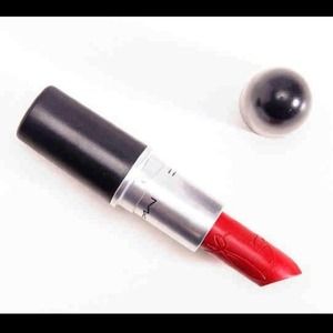 Riri hearts Mac "Riri Woo"