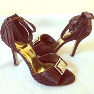 Brown & diamond heals