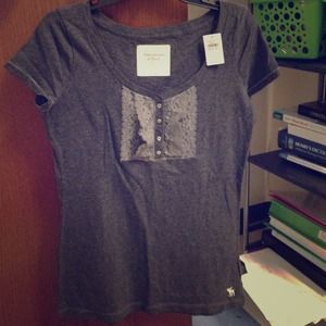 Abercrombie tshirt