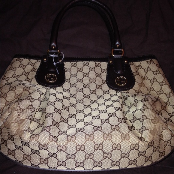 Gorgeous Gucci SCARLETT Authentic SOLD - Picture 2 of 2