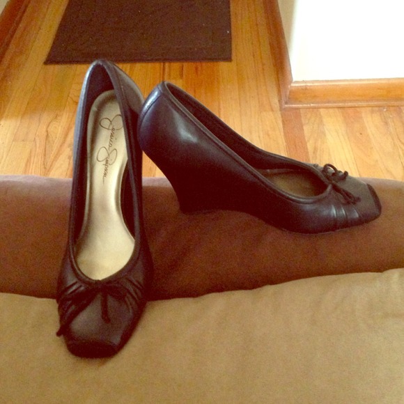 **HOLD*Beautiful wedge shoes by Jessica Simpson ❤️