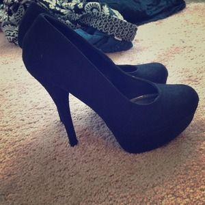 ❤Sale❤Black pumps size 6.5
