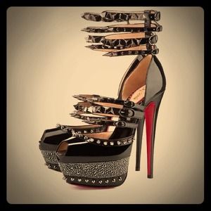 Christian Louboutins💜❤️ 👠👠👠👠