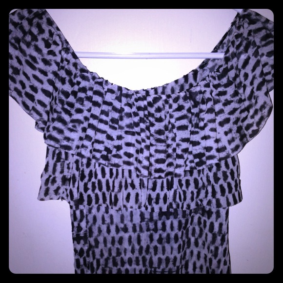 New York $ Co off the shoulder black and white top