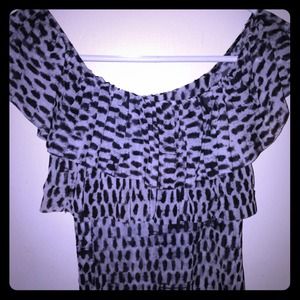 New York $ Co off the shoulder black and white top