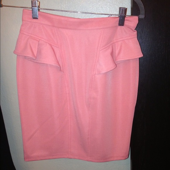 Coral pencil skirt