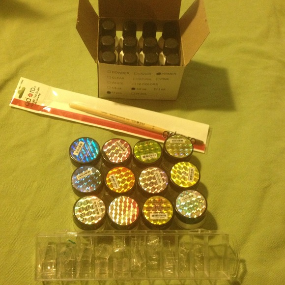 Acrylic nail bundle ~Sale~ - Picture 2 of 4