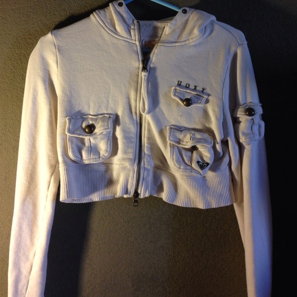 Roxy cropped sweater .:)