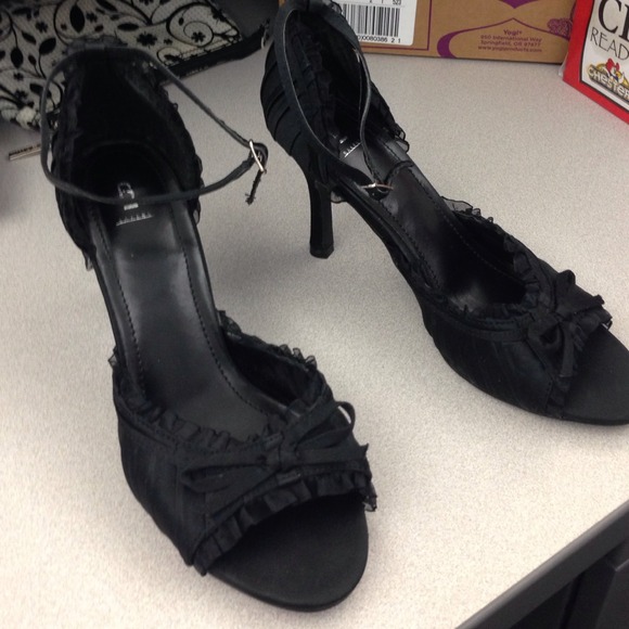 Baker Heels size 8 - Picture 1 of 1