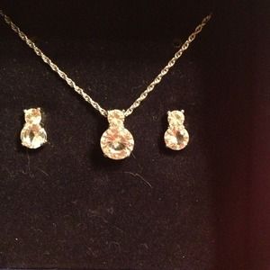 Swarovski earring and necklace set