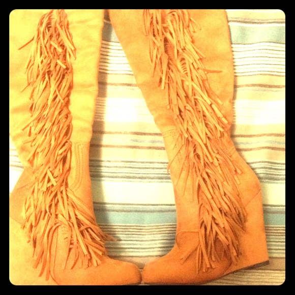 Boots - Nice fringed wedge boots