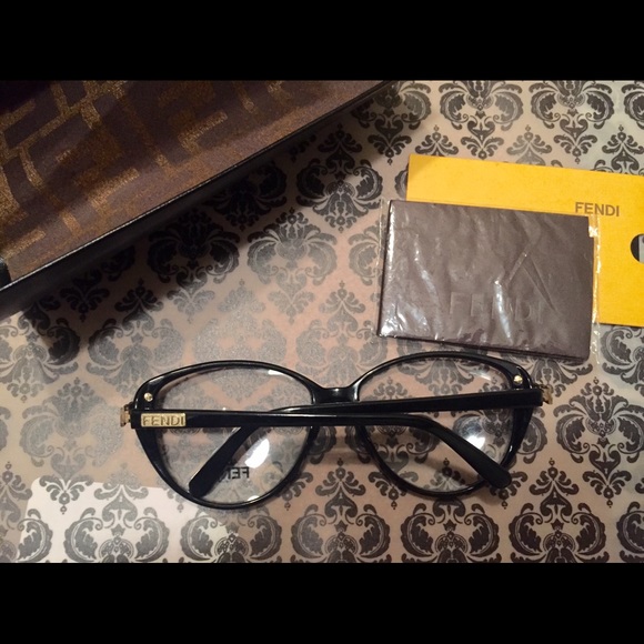 💛 Vintage FENDI Eyeglasses 👓 - Picture 3 of 4
