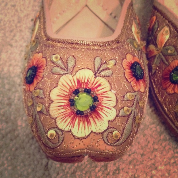 Punjabi Indian style shoes - handmade