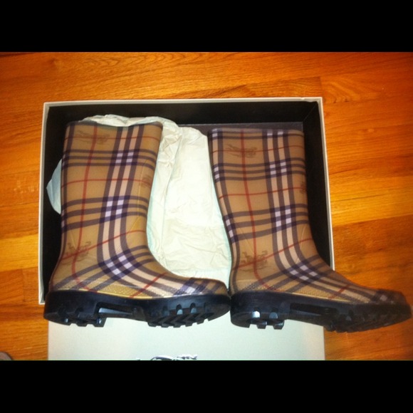 burberry rain boots cheap
