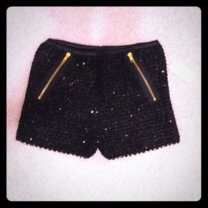 ⛔️bundled⛔️Sequin shorts.