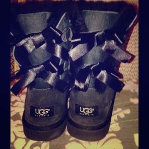 Bailey Bow Uggs