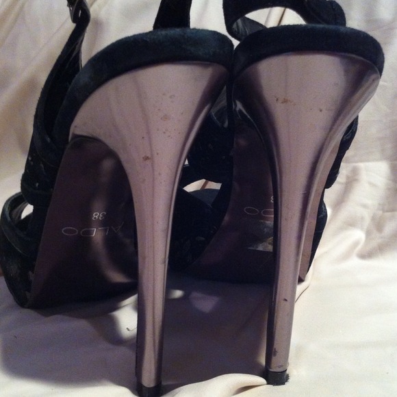 Dress evening sandal. - Picture 2 of 4