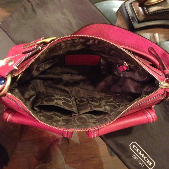 πBeautiful Coach Handbag - Picture 3 of 6