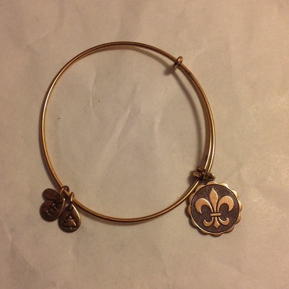 RETIRED Alex & Ani Gold Fleur De Lis Bracelet