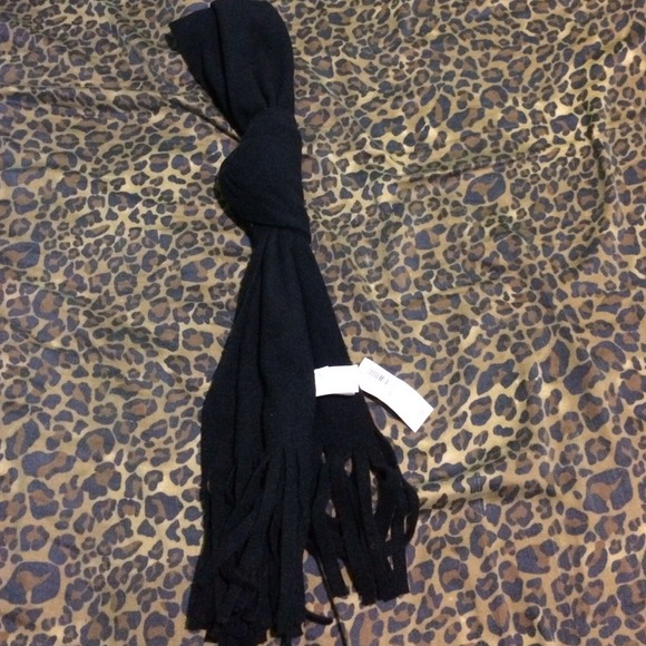 Old navy scarf