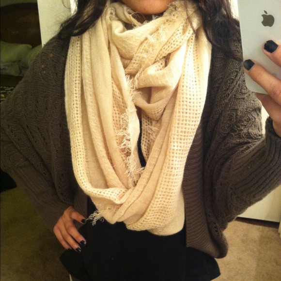 Comfy sweater🌻