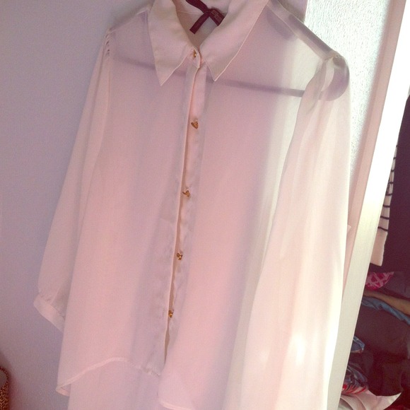 High-low white button up long sleeve top