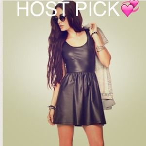 🎈HOST PICK🎊FAUX LEATHER DRESS 🎉