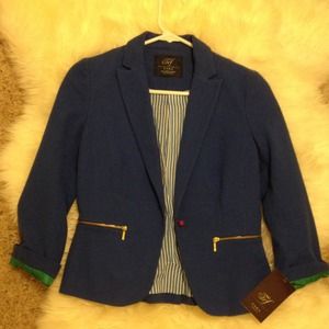 Dark blue blazer :))