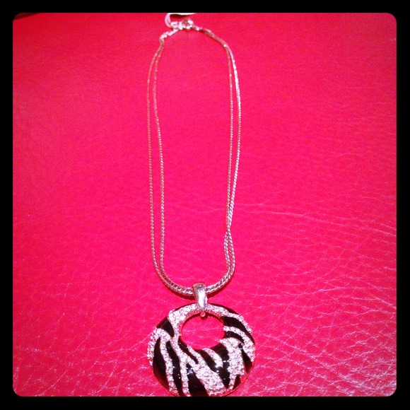 ❤️Very sparkly, sexy pendant on a double chain!