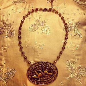 Necklace (Accessories)