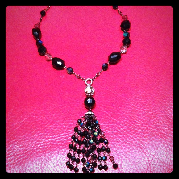Very stylish tassel necklace. 👍