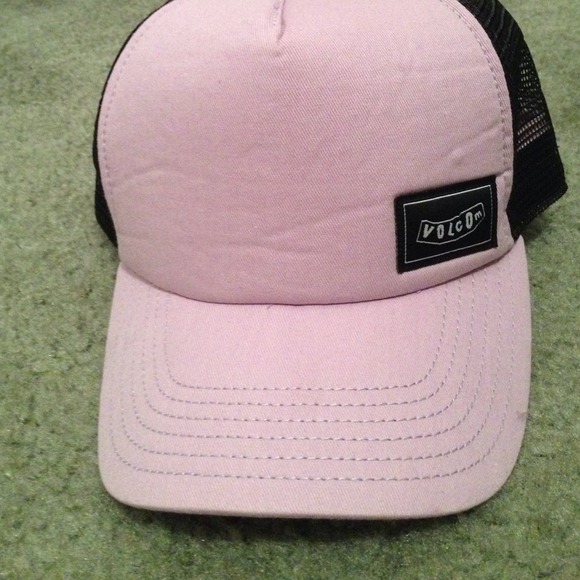 Volcom hat