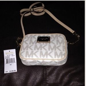 BNWT Authentic Michael Kors Vanilla Crossbody Bag