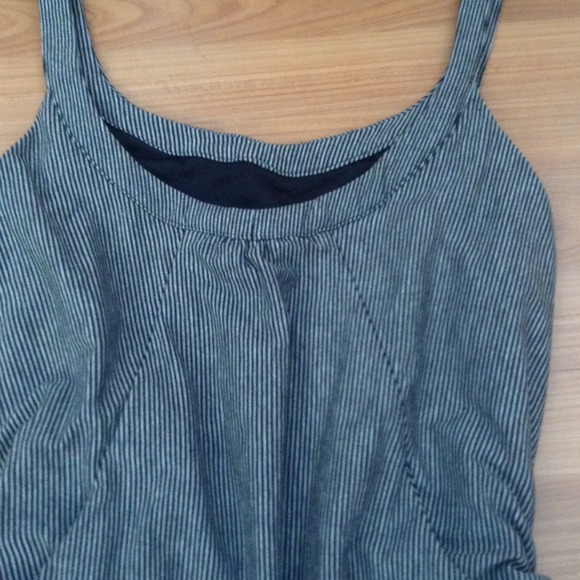 S O L D    Cute Dress - Picture 2 of 3