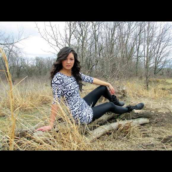 Beautiful tribal dress!
