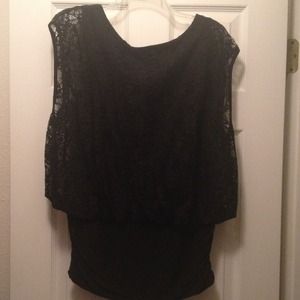 🎉 REDUCED! 🎉 Elegant Black Lace