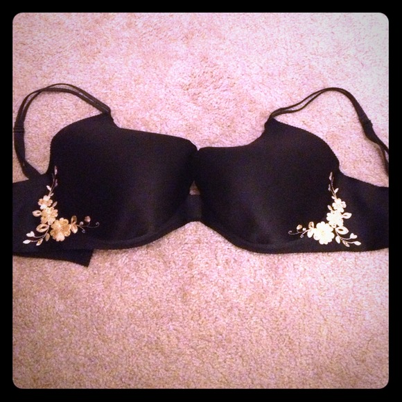 🚫Sold in bundle🚫🎀VS Angel's Secret Embrace Bra