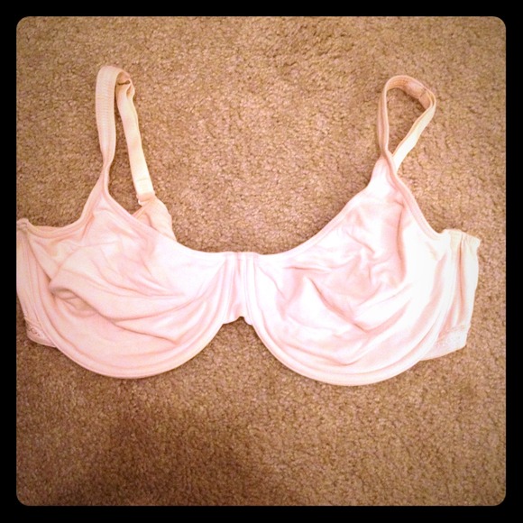 🚫SOLD🚫🎀VS T-Shirt Bra🎀