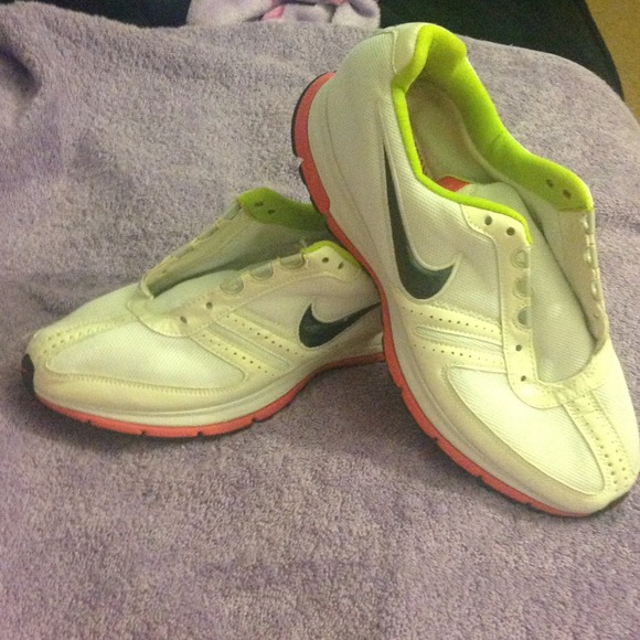 REDUCED!!!! Nike shoes