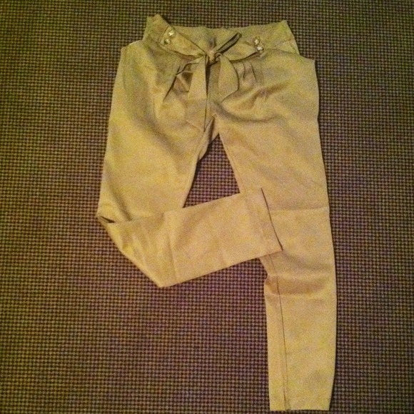 🔵REDUCED🔵Brown Pants w/ Bow & Black Pants w/ Bow - Picture 2 of 3