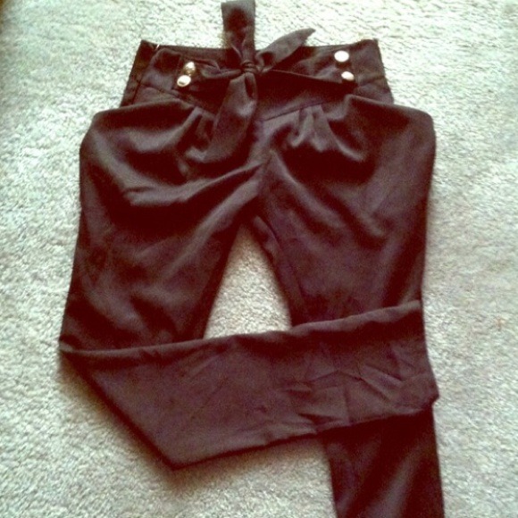 🔵REDUCED🔵Brown Pants w/ Bow & Black Pants w/ Bow - Picture 3 of 3