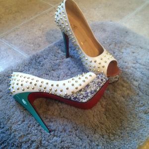 BUNDLED.....INSPIRED CL RED BOTTOMS