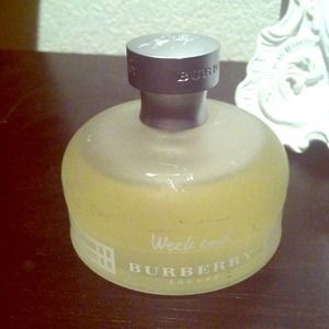 Burberry Weekend Perfume